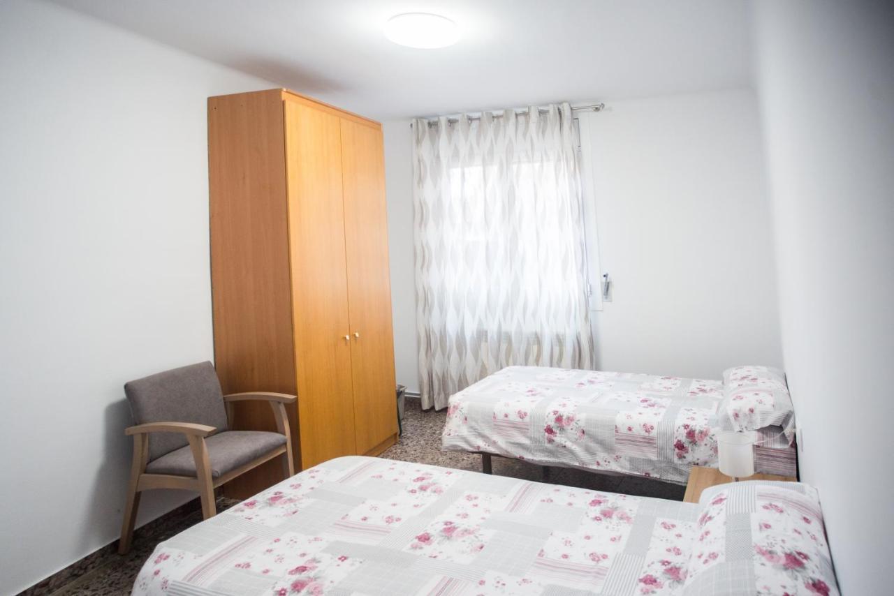 Manresa Apartamentos Turisticos Bagian luar foto