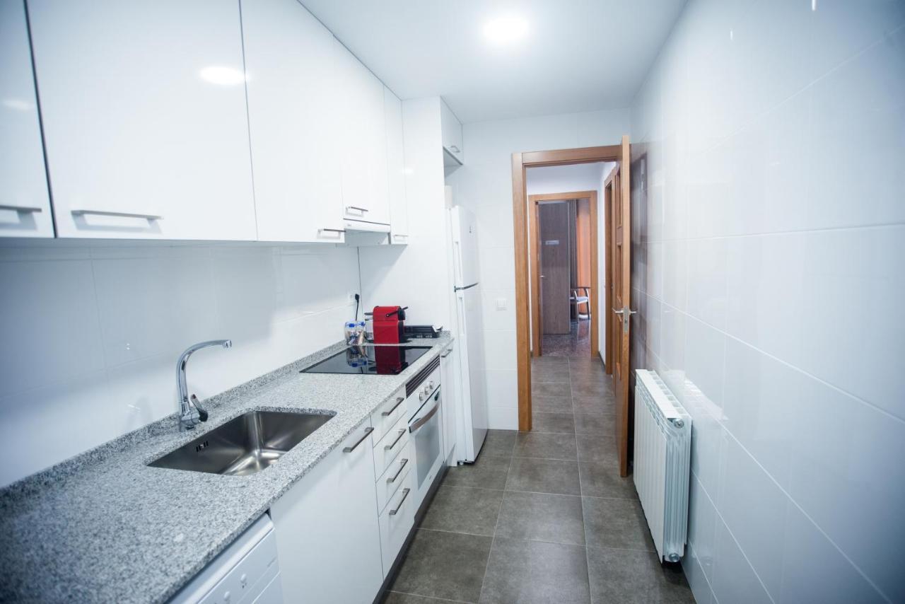 Manresa Apartamentos Turisticos Bagian luar foto